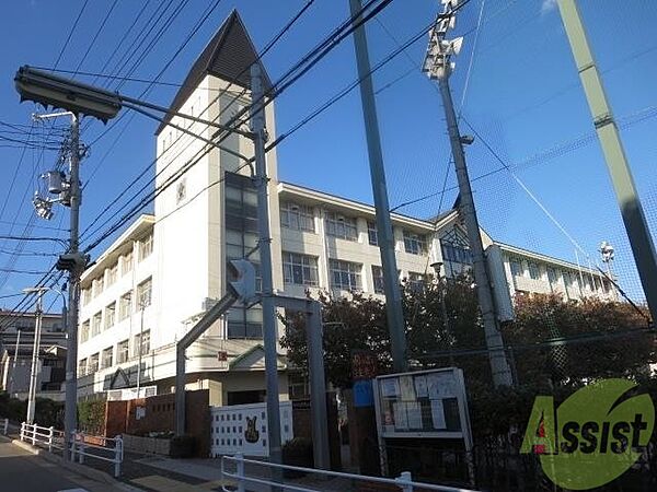 画像30:神戸市立六甲小学校 816m