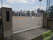 神戸市立御影小学校 476m