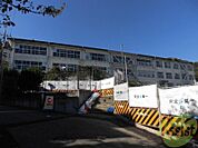 芦屋市立山手中学校 1428m