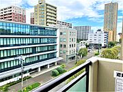 北3条通に面しています