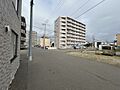 駐車場は北と東...