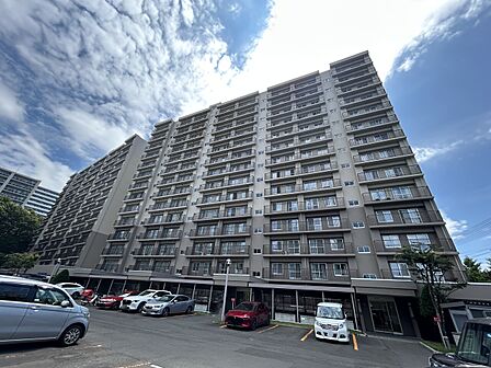 総戸数110戸の大規模マンションです。