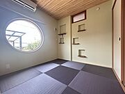 あると嬉しい和室◎来客時やお子様の遊び場としても重宝します！畳の温かみはフローリングにはない良さです。