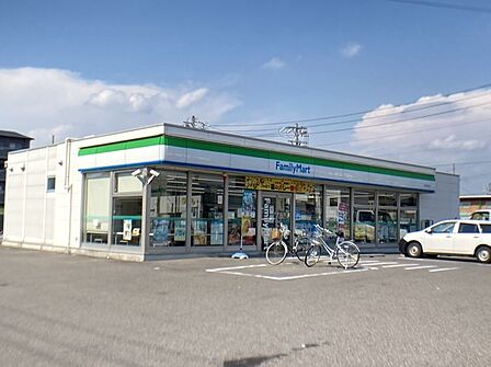ファミリーマート一宮北浦町店 徒歩約4分(約303m)