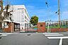周辺：本郷中学校・本郷高校 110m