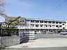 周辺：南小学校 1490m