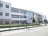 周辺：香久山小学校 919m