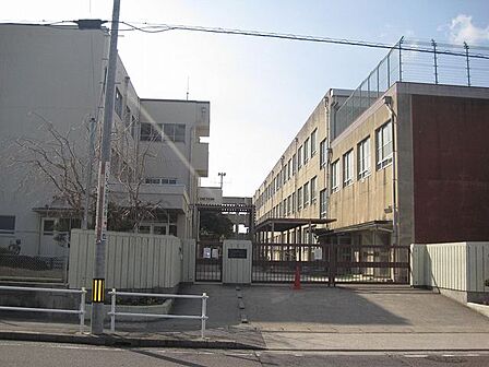天白小学校 1577m