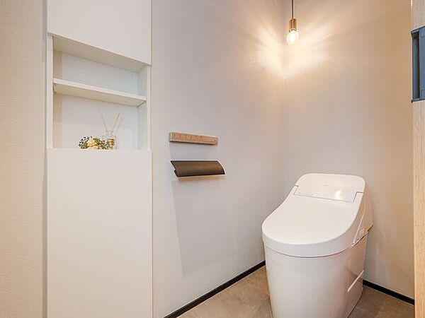 トイレを拡大表示