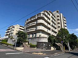 買い物も通学も徒歩10分圏内!静かで暮らしやすい閑静な住宅街