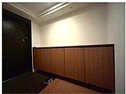 玄関にはたっぷり収納できるシューズボックスを設置。玄関がすっきりと片付き、広々とした空間を保てます。