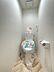 トイレ：清潔感あふれるトイレは、日々の暮らしを快適に。お手入れしやすいフローリングも魅力です。