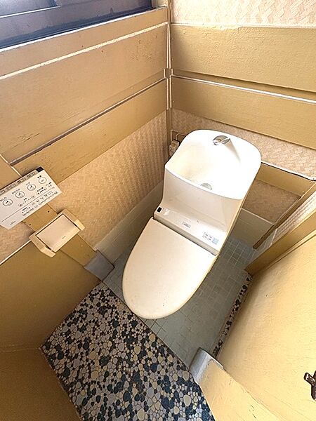 トイレを拡大表示