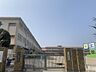 周辺：北九州市立日明小学校（596m）