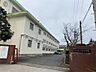 周辺：北九州市立菅生中学校（722m）