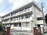 周辺：北九州市立霧丘小学校（1637m）