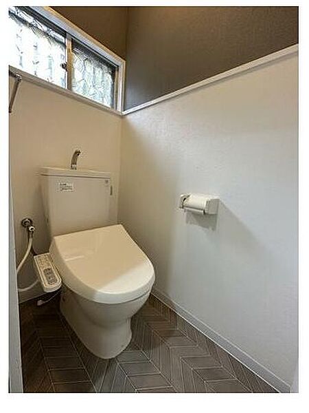 トイレを拡大表示