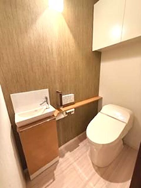 トイレを拡大表示