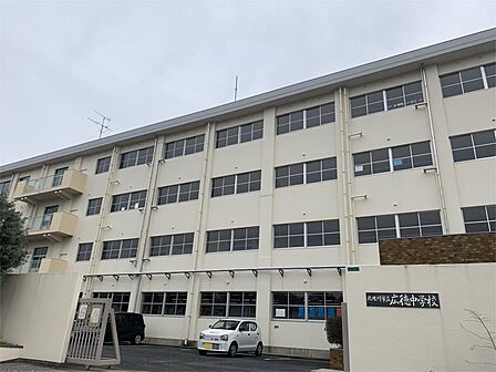 北九州市立広徳中学校（1753m）