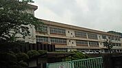 北九州市立緑丘中学校（849m）