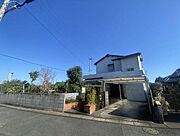 田園風景が広がるのどかな住環境です