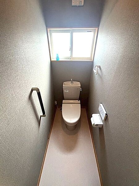 トイレを拡大表示