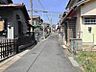 その他：小学校は徒歩3分と低学年のお子様にも通いやすい通学距離です