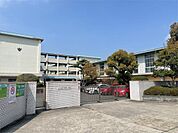 北九州市立引野小学校（953m）