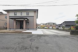 来客や増車にも柔軟に応える駐車場3台分