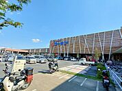 複合モール「UNICUS吉川まで1000m」