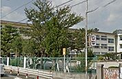 三蔵子小学校 750m
