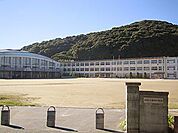 御津中学校 1700m