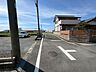 外観：前面道路含む現地写真