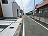 外観：前面道路含む現地写真