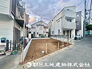 閑静な住宅地で子育て家族にピッタリ。毎日のお散歩も快適な緑に恵まれたエリアです！