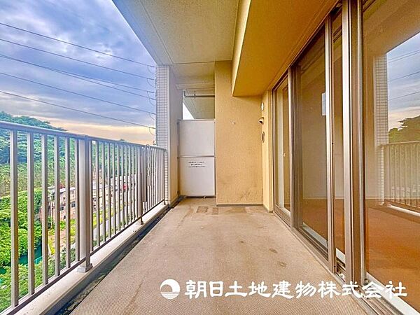 バルコニーを拡大表示