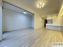 プレジオ三国ASIAN 404 4階1LDKのリビング/ダイニング