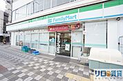 ファミリーマート東淀川駅北店 349m
