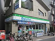 ファミリーマート加美駅前店 285m