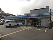 ローソン生野舎利寺店 716m