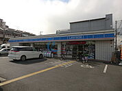 ローソン生野舎利寺店 424m