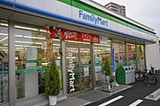 ファミリーマート名古屋金山二丁目店 122m
