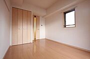 明るいお部屋です