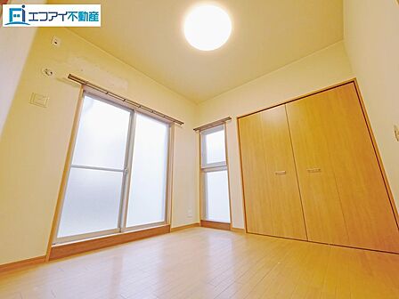 洋室：約5.5帖♪　室内（2024年12月）撮影