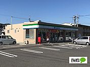 コンビニ「ファミリーマート土岐口北町店まで374m」