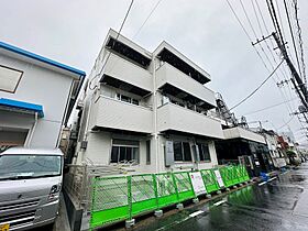 ルリアン千住緑町  ｜ 東京都足立区千住緑町３丁目（賃貸アパート1LDK・2階・38.05㎡） その1