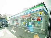 ファミリーマート 足立青井店（581m）