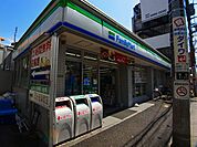 ファミリーマート足立五反野駅前店（521m）