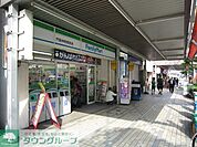 ファミリーマート門前仲町店 559m