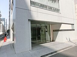 12 / 28
